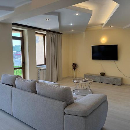 コンスタンツァApartament Centralアパートメント エクステリア 写真