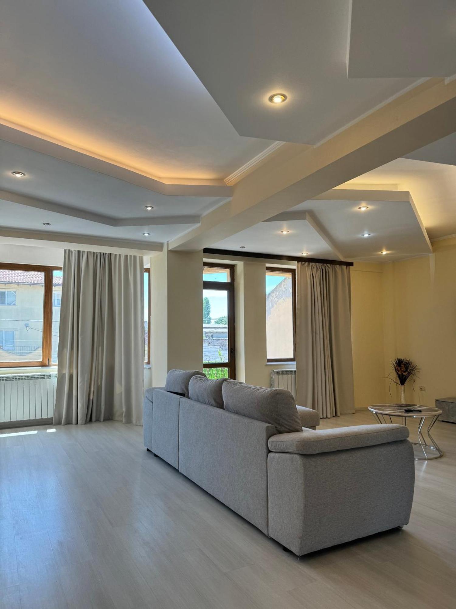 コンスタンツァApartament Centralアパートメント エクステリア 写真